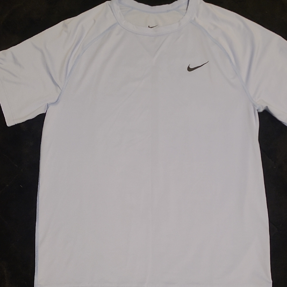 Nike Men's Light Blue Short Sleeve Tee